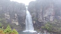 Taranaki-Falls bei miesem Wetter